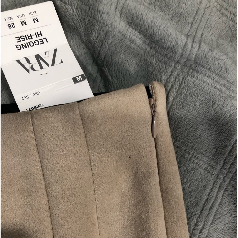 COPY - NWT ZARA High-Rise Leggings Size Medium Suede Like Feel Lovely Camel Col… - Picture 5 of 8